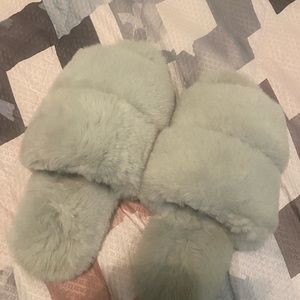 Womens slippers